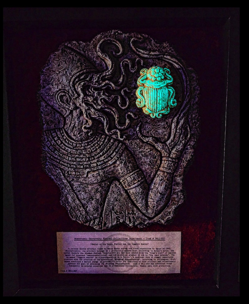 Tablet of the Black Pharaoh and the Yuggoth Scarab image 3