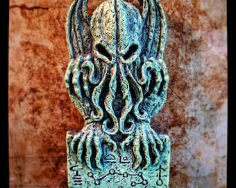 Cthulhu Idol Magnet
