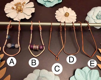 Colgante porta anillos de cobre martillado hecho a mano