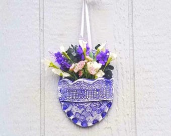 Pottery/Mothers Day Gift Vintage Oval Wall Vase