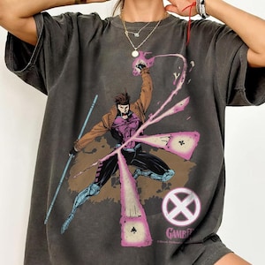 Marvel X-Men 95 Gambit Card Throw Vintage T-shirt, Marvel Studios superhjälteskjorta, Disneyland semester familjetröja, Marvel Mutant Graphic T-shirt