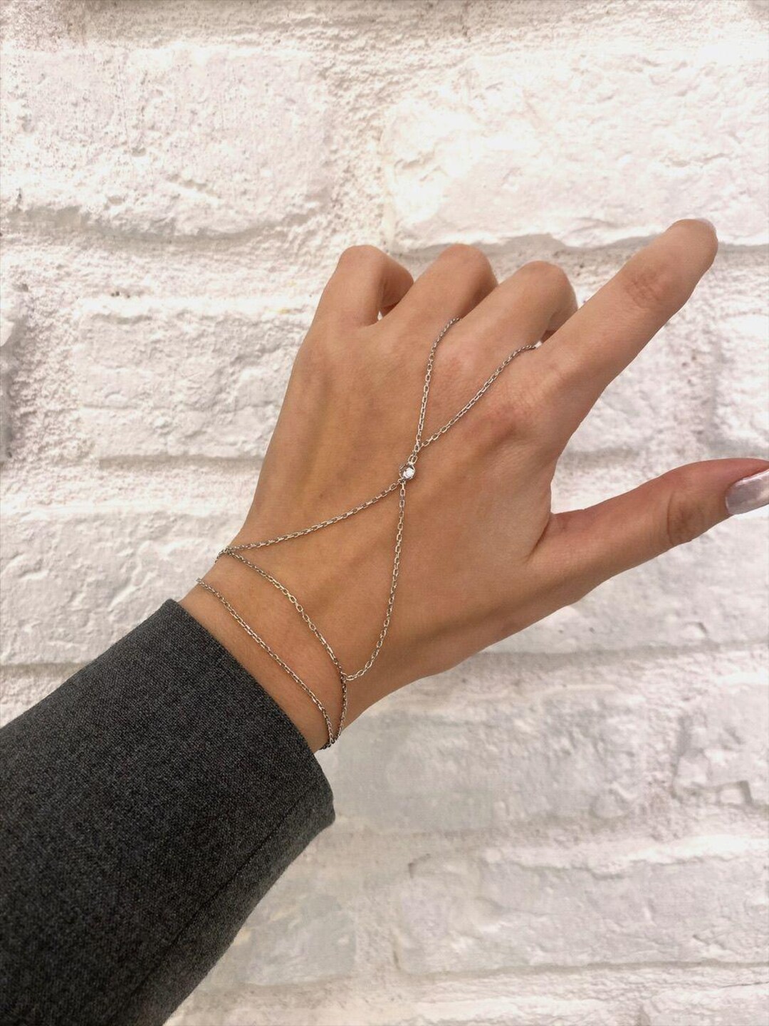 Solitaire Hand Chain in 925 Silver • Delicate Statement Jewelry ...