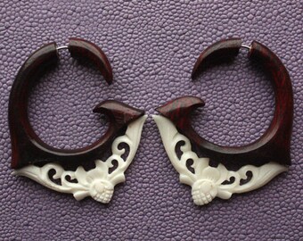 LANGYA - Fake Gauge Earrings - Natural Sono Wood and White Bone - Hand Carved Tribal Jewelry