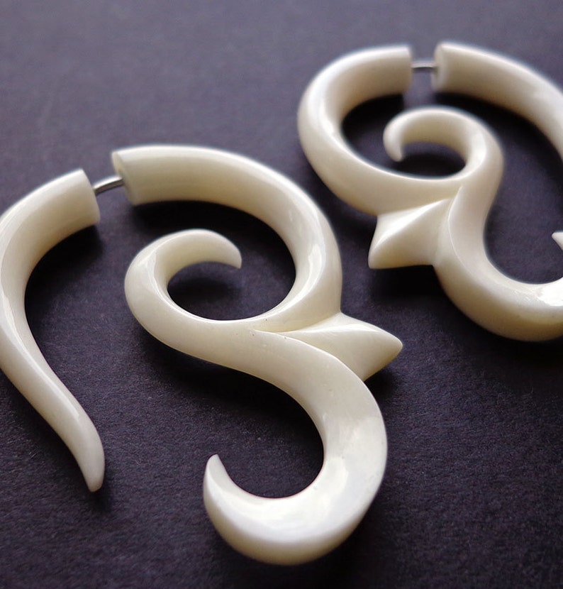 AIKA Hand Carved Earrings Tribal Fake Gauges Natural White Bone image 3