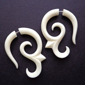 AIKA Hand Carved Earrings Tribal Fake Gauges Natural White Bone image 2