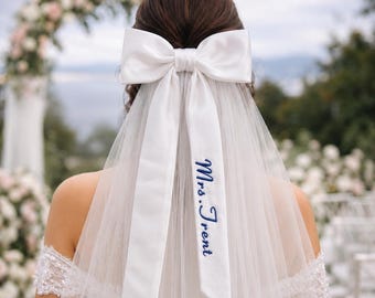 Personalized Bow Veil, Embroidered Satin Ribbon Bridal, Custom Wedding, Short Tulle Bride Gift