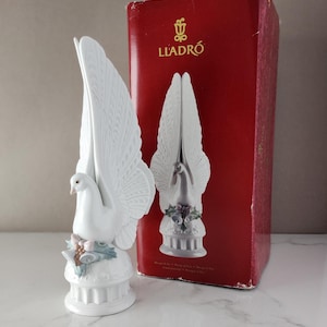 Llardo Porcelain Dove ~ Message of Peace Figurine ~ With Box Mint Condition