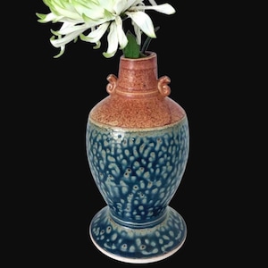 Pottery vase - Frogskin Vase Royce Yoder - Made in Pennsylvania