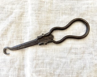 Antique French Hook for Buttons  - Victorian Button Hook - Foldable hook - Mandoline hook - Made in France