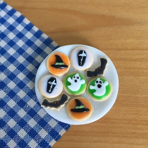 Dollhouse miniature- Halloween cookies
