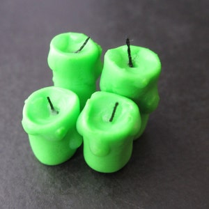 Dollhouse miniature- Green dripping candles
