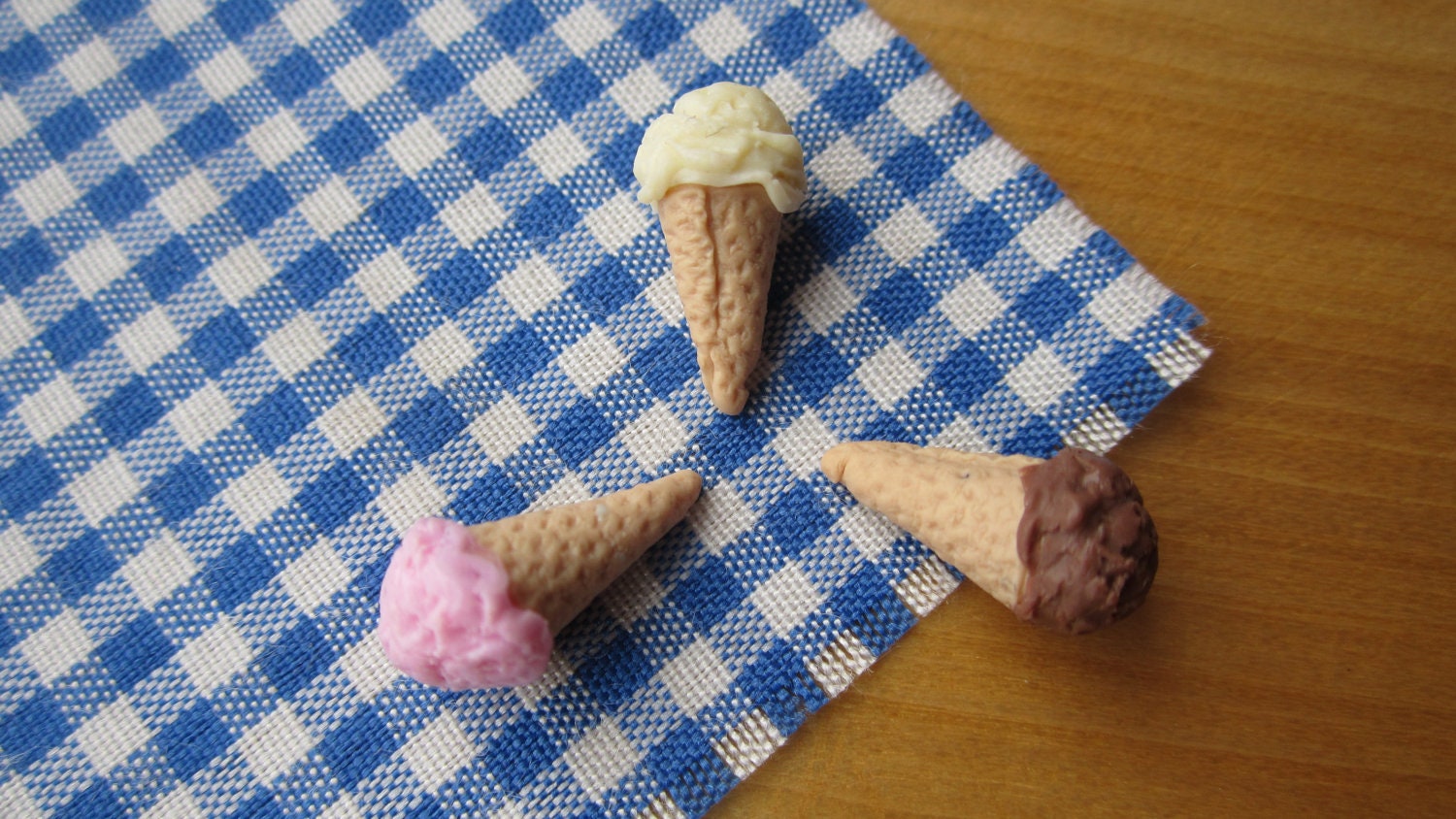 1:12 Scale Vanilla Fruit Ice Cream Sundae Tumdee Dolls House Food Accessory I38 