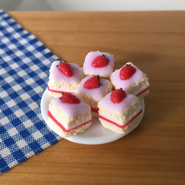 Dollhouse miniature- Strawberry cake squares