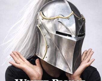 Srebrny hełm średniowiecznego rycerza z pióropuszem | Noszony hełm w zbroi gotyckiej | Kostium LARP Cosplay i fantasy