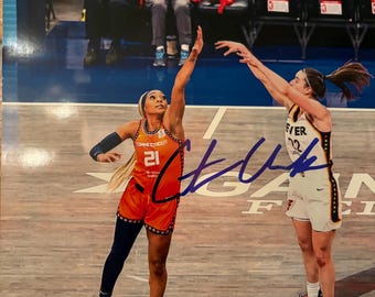 Caitlin Clark autographed 8x10 photo with COA
