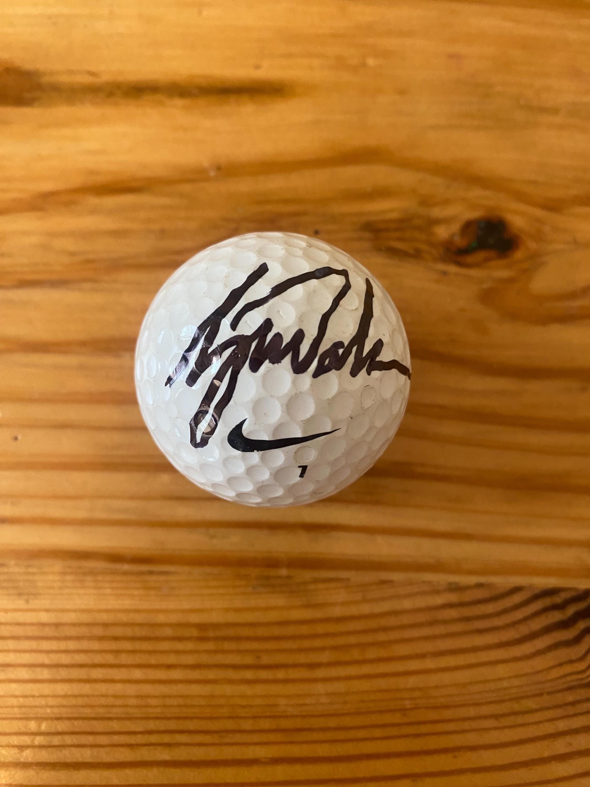 Tiger woods autograph - Etsy 日本