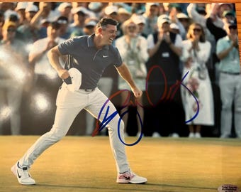 Rory McIlroy Autographed 8x10 Photo with COA