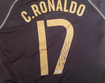 クリスティアーノ・ロナウド、COA付きポルトガルユニフォームにサイン