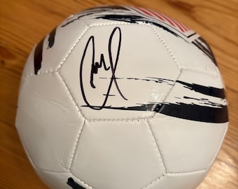 クリスチャン・プリシッチがCOA付きでサインしたUSAボール