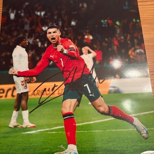 Cristiano ronaldo signed memorabilia - Etsy 日本