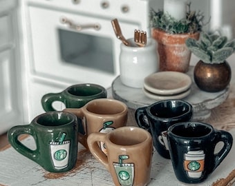 Taza de cerámica en miniatura para cafetería