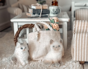 Miniature Cats Figurine | Dollhouse pets