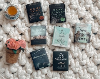 Juegos de libros en miniatura a escala 1:12: thrillers psicológicos, ciencia ficción, misterio, detectives, biblioteca para casas de muñecas.