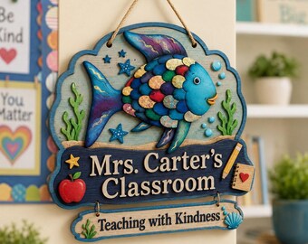 Letrero colgante personalizado para el aula con temática de peces, letrero personalizado para el aula del profesor, decoración para profesores con temática oceánica, regalo de madera para la vuelta al cole.
