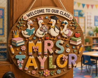 Letrero de madera personalizado para el aula del profesor, letrero colgante de madera con nombre personalizado, decoración de aula con un lindo pato para el profesor, letrero de bienvenida a nuestra clase.