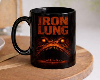 Taza de la película Iron Lung, taza con gráficos de terror vintage, taza de juegos de terror, regalo gráfico para videojuegos, taza con gráficos de terror de Markiplier