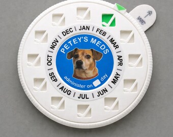 Custom Pet Medication Reminder: Monthly Dose Tracker with Photo
