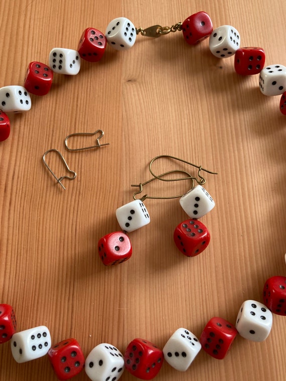 Vintage '80s Dice Necklace and Earrings Set - image 3