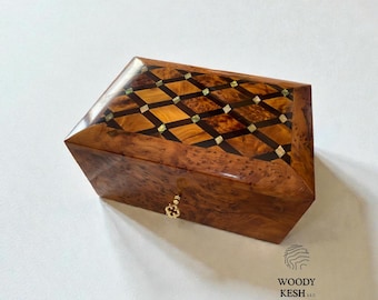 Lockable Gift Box engraved with Mother-of-Pearl,storage wood box with large compartments inside,unique gift box,Luxury Moroccan Jewelry Box
