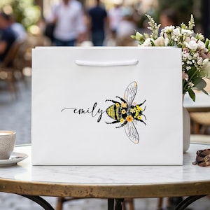 Torba prezentowa dla miłośniczki pszczół, spersonalizowana torba papierowa z kwiatowym wzorem, spersonalizowana torba prezentowa z imieniem dla niej, prezent z motywem dzikiego trzmiela