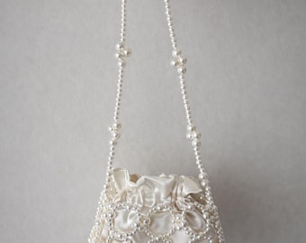 Pärlväska, handgjord brudkutsch, elegant aftonväska, bröllopsaccessoar, present till henne