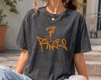 Ariana Grande 7 Rings Retro Concert Tee – Embroidered Streetwear Shirt