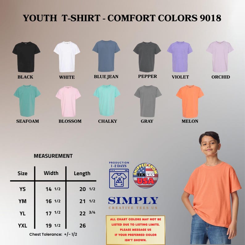 Puede incluir: Una tabla de colores de camisetas juveniles que muestra once opciones, incluyendo negro, blanco, azul jean, pimienta, violeta, orqu&iacute;dea, espuma de mar, flor, tiza, gris y mel&oacute;n. Una tabla de medidas enumera anchos y largos en pulgadas para tallas YS a YXL.