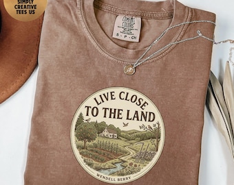 Camiseta Comfort Colors® en homenaje a Wendell Berry, estilo granja vintage, camiseta de poeta literario, regalo para amantes de la naturaleza, camiseta "Descansa en paz", Kentucky