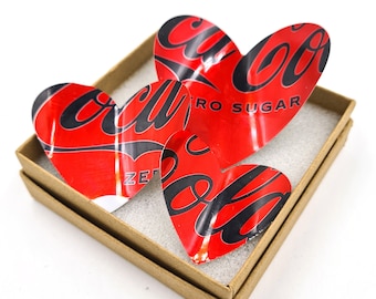 Coke Zero Can Heart Fridge Magnets, Coca-Cola Zero Heart Shaped recycled Tin Can Magnets, presented in recycled gift box
