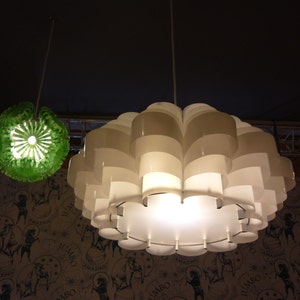 Daisy 24 large Plastic Bottle Ceiling lampshade image 3