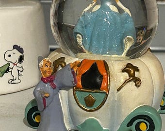ディズニー スノードーム スノーグローブ ヴィンテージ レトロ Vintage Disney Princess Musical Motion Lighted Snow Globe Once