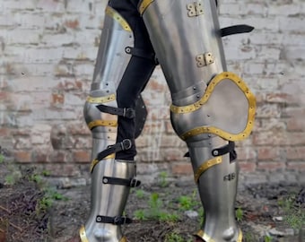 Imbracatura medievale completa per le gambe - Cosce, pomonetti e schinieri in acciaio con finiture in ottone - Gambali da cavaliere funzionali per Buhurt, SCA / LARP