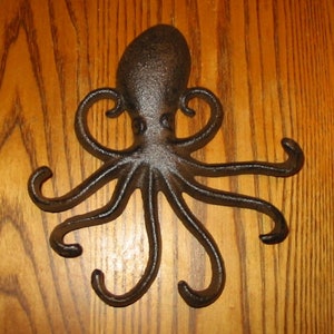 OCTOPUS Cast Metal w/Vintage Finish 7&quot; Tall