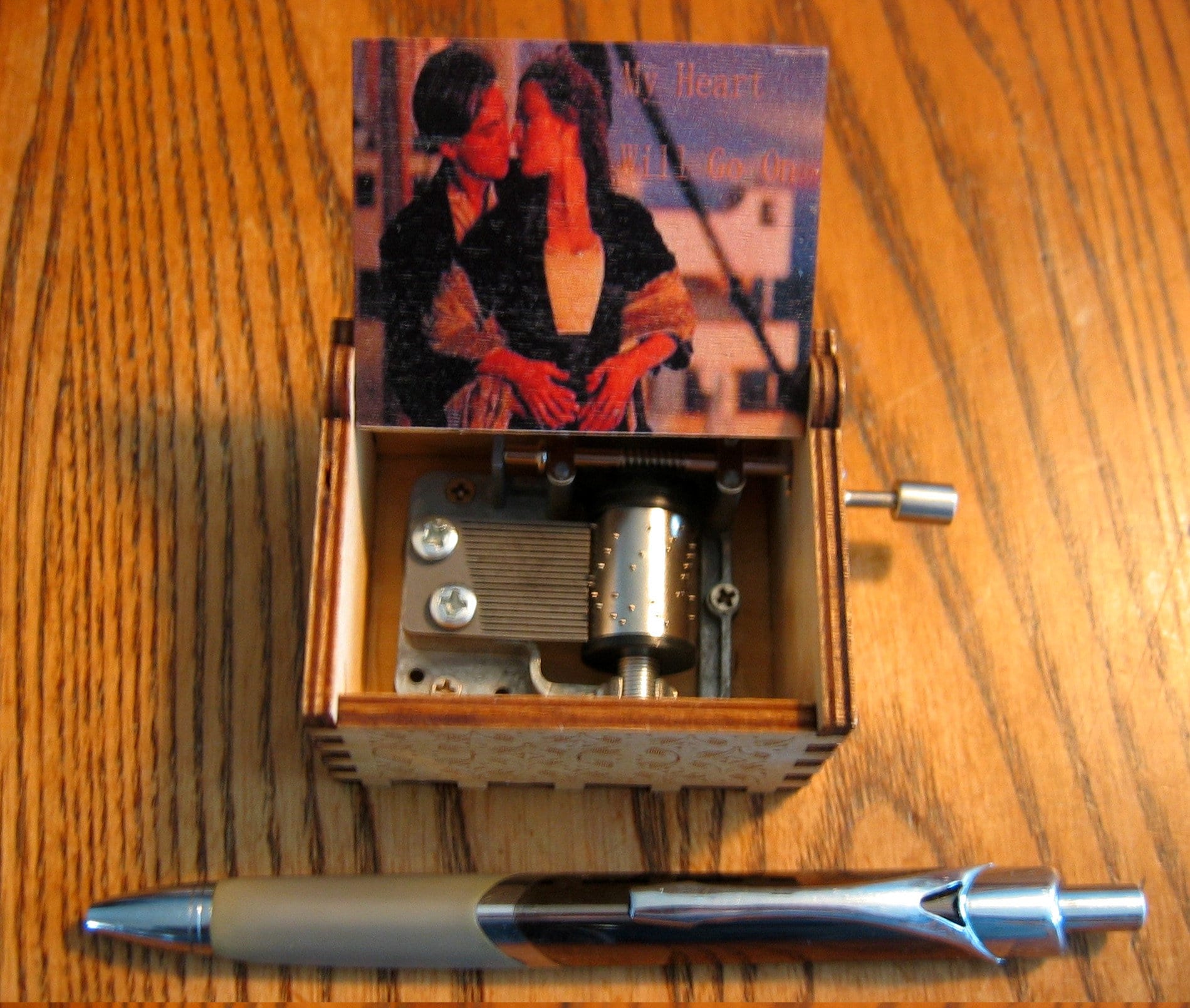 ミニタイタニック手回しオルゴール「マイ・ハート・ウィル・ゴー