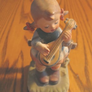 Vintage Girl Figurine playing a lute JAPAN Perfect Condition!