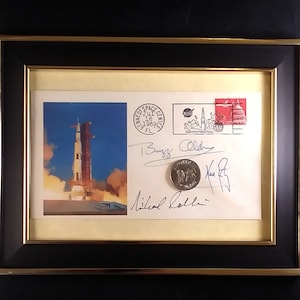 INGELIJSTE 1969 herdenkingsenvelop met Apollo 11 Moon Mission w/vintage stempel & Smithsonian Apollo 11 munt