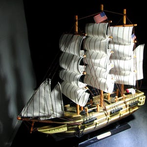Wooden Ship Model USS CONSTITUTION 1797 w/brass cannons 13&quot; Long Fully Assembled Brown Hull