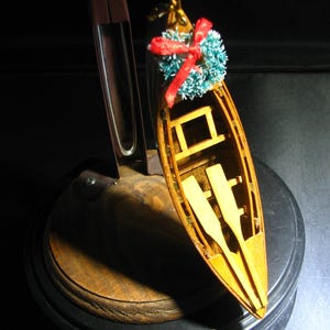 Forest Green Canoe w/Green Wreath Ornament  5 1/2&quot; Long- Quality all Wood Construction