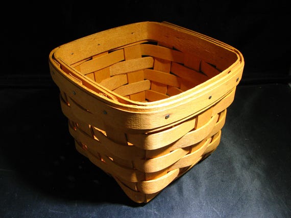 LONGABERGER BASKET Small Cube 1999 Key or All purpose Basket