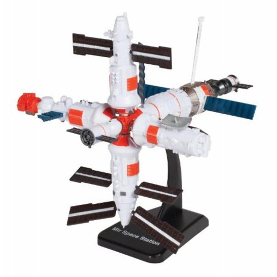 プラモデル Mir space station SnapTite 1/144スケ Amazon.com: MIR Space Station Scale Model Kit (Kit, assembly